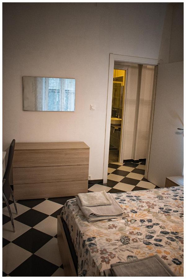 Tra Mare E Centro Apartment Genoa Exterior photo